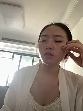 Cheating-wife online show from June 9, 9:21 am