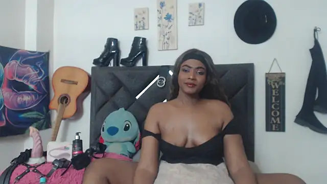 Snapshot of Natashabella___ chatting on July 18, 10:13 pm Natashabella online show from July 18, 10:13 pm
