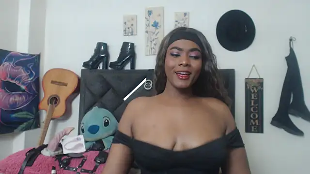 Snapshot of Natashabella___ chatting on July 19, 10:19 am Natashabella online show from July 19, 10:19 am
