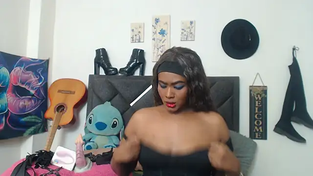Snapshot of Natashabella___ chatting on July 27, 10:17 pm Natashabella online show from July 27, 10:17 pm