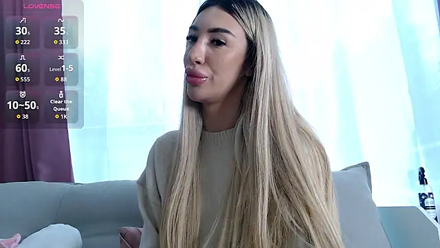 LunaVibes  online show from February 2, 7:18 am