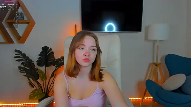 Kiss Moon online show from March 11, 1:06 pm