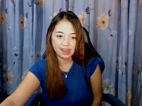 pinay mayahiga online show from April 27, 5:33 pm