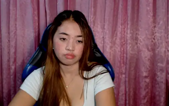 pinay mayahiga online show from May 9, 11:59 am