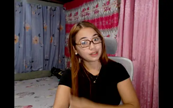 pinay mayahiga online show from July 9, 2:54 pm