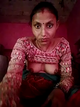 Snapshot of Juli_rathore chatting on February 3, 10:53 am Juli rathore online show from February 3, 10:53 am