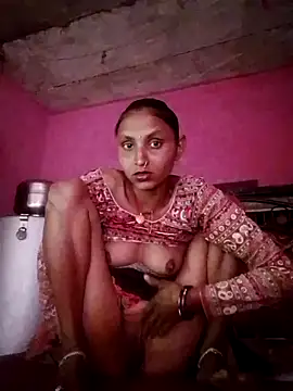 Snapshot of Juli_rathore chatting on February 6, 4:17 am Juli rathore online show from February 6, 4:17 am