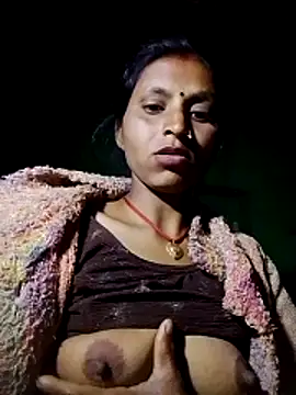 Snapshot of Juli_rathore chatting on February 9, 11:09 pm Juli rathore online show from February 9, 11:09 pm