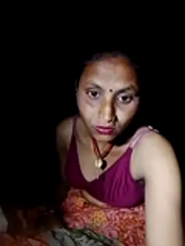 Snapshot of Juli_rathore chatting on February 24, 3:10 pm Juli rathore online show from February 24, 3:10 pm