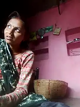 Snapshot of Juli_rathore chatting on June 14, 2:24 am Juli rathore online show from June 14, 2:24 am