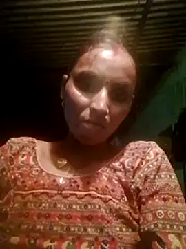 Snapshot of Juli_rathore chatting on July 3, 4:46 pm Juli rathore online show from July 3, 4:46 pm