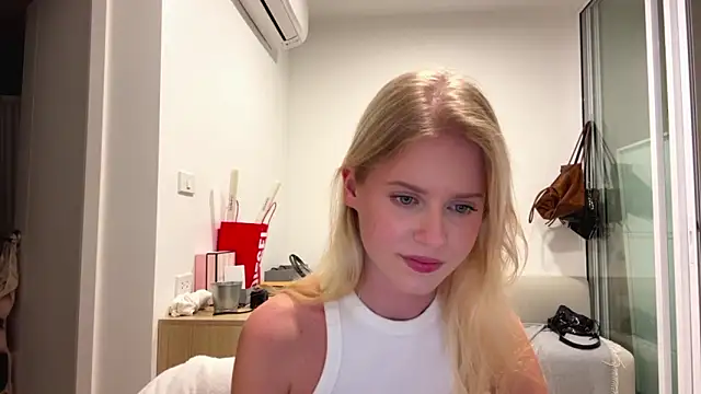 Slay Swag online show from February 3, 10:20 am