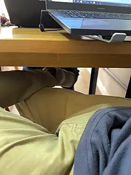 Snapshot of Novinho_Pauzudo_18cm chatting on February 10, 1:15 pm Novinho Pauzudo 18cm online show from February 10, 1:15 pm