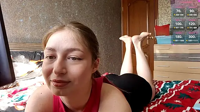 Snapshot of MousyHello chatting on March 11, 7:58 am MousyHello online show from March 11, 7:58 am