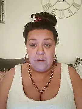 Nova-iswiserx online show from February 24, 11:08 am