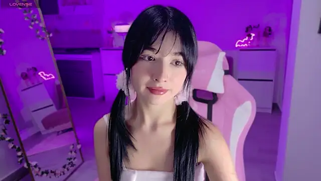 Snapshot of Blush_Marie chatting on April 25, 3:20 am Blush Marie online show from April 25, 3:20 am