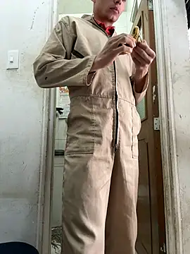 Snapshot of santiObrero chatting on June 22, 3:42 pm santiObrero online show from June 22, 3:42 pm