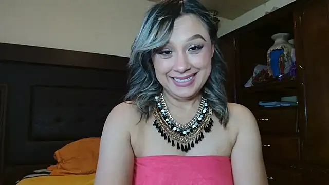 aitanalove  online show from May 19, 9:21 pm