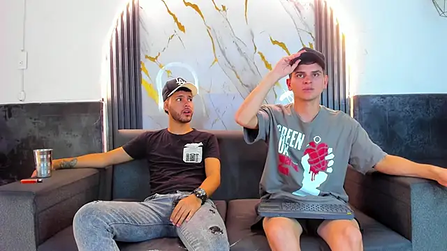 Angel Villareal online show from February 20, 6:26 am