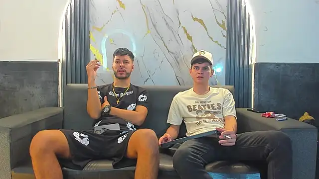 Angel Villareal online show from March 16, 4:29 am