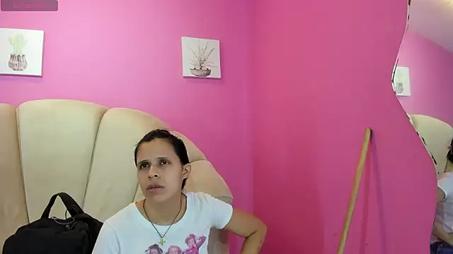 mitzukywinteer online show from February 23, 8:39 pm