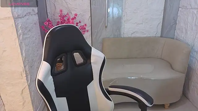 Aliz Cooper Tx online show from February 4, 7:42 pm