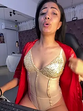 Auri   online show from May 27, 7:33 pm