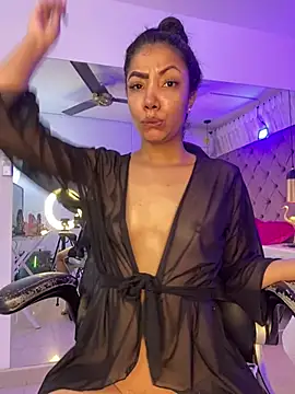 Auri   online show from July 15, 7:41 pm