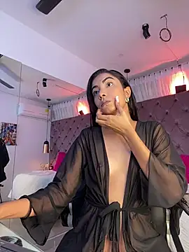 Auri   online show from August 1, 7:35 pm