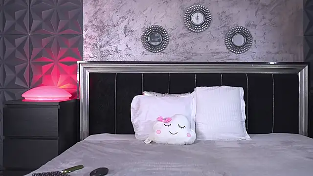 Tarra Star online show from March 12, 7:09 pm