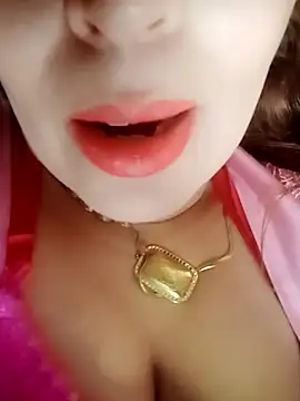 Naughty-Yousra online show from April 24, 2:52 pm