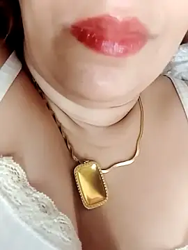 Naughty-Yousra online show from May 1, 8:19 am