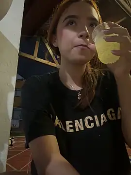 Carithooo online show from February 23, 11:35 pm