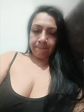 Snapshot of Katysaez chatting on May 30, 4:20 am Katysaez online show from May 30, 4:20 am