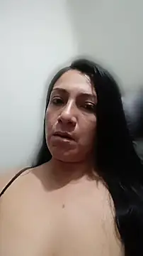 Snapshot of Katysaez chatting on June 20, 4:48 am Katysaez online show from June 20, 4:48 am