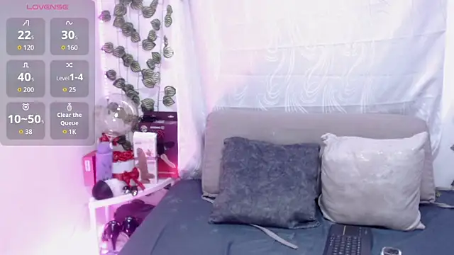 brunaroyale online show from February 20, 1:11 pm