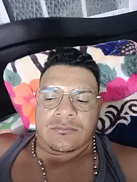 Morenoblasquez online show from June 20, 2:36 am