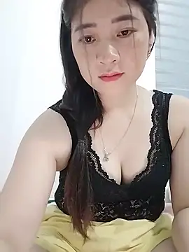 Snapshot of LoveLillyy69 chatting on June 3, 2:44 pm LoveLillyy69 online show from June 3, 2:44 pm