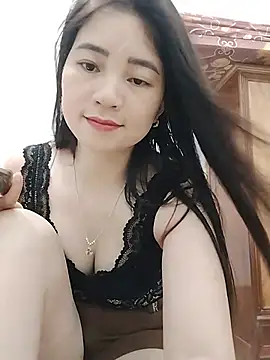 Snapshot of LoveLillyy69 chatting on June 20, 1:03 pm LoveLillyy69 online show from June 20, 1:03 pm