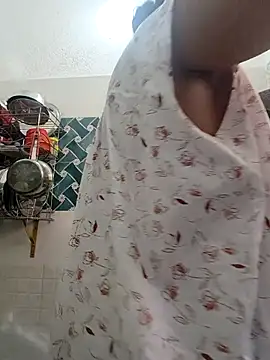 Hot-Tinaa online show from March 16, 8:29 am