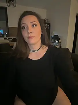 21tweetypie21 online show from February 24, 6:39 pm