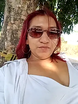 roxxy white online show from February 5, 8:13 pm