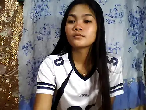 PinaySkinnyJust18 online show from February 2, 10:41 pm