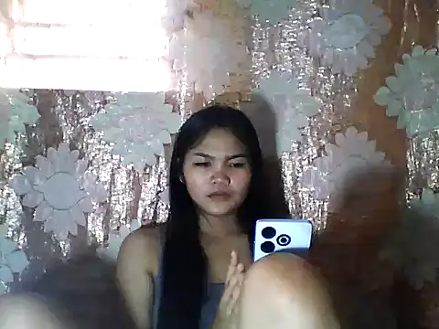 PinaySkinnyJust18 online show from March 12, 8:31 am