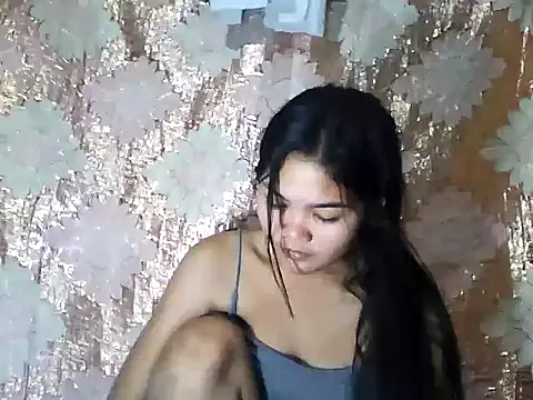 PinaySkinnyJust18 online show from March 12, 8:37 pm