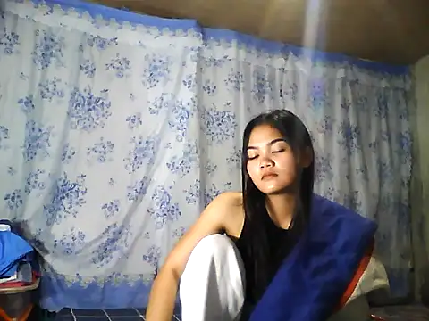 PinaySkinnyJust18 online show from March 26, 10:04 pm