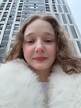 outside rosy online show from April 30, 5:19 pm