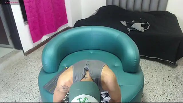 Dogan Renzo0 online show from March 10, 11:37 am