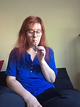 Ashlovescannabis online show from June 24, 12:15 pm