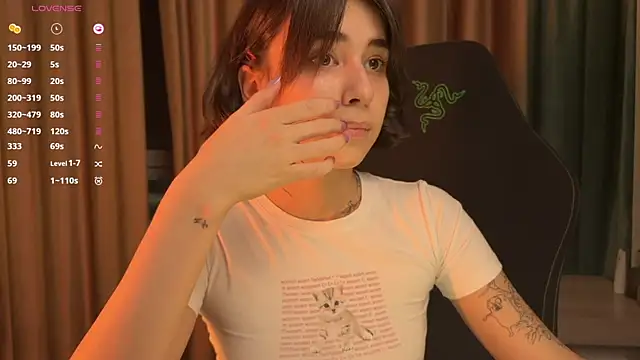 deftonesnut online show from March 13, 3:29 pm